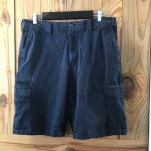 Eddie Bauer men’s cargo shorts